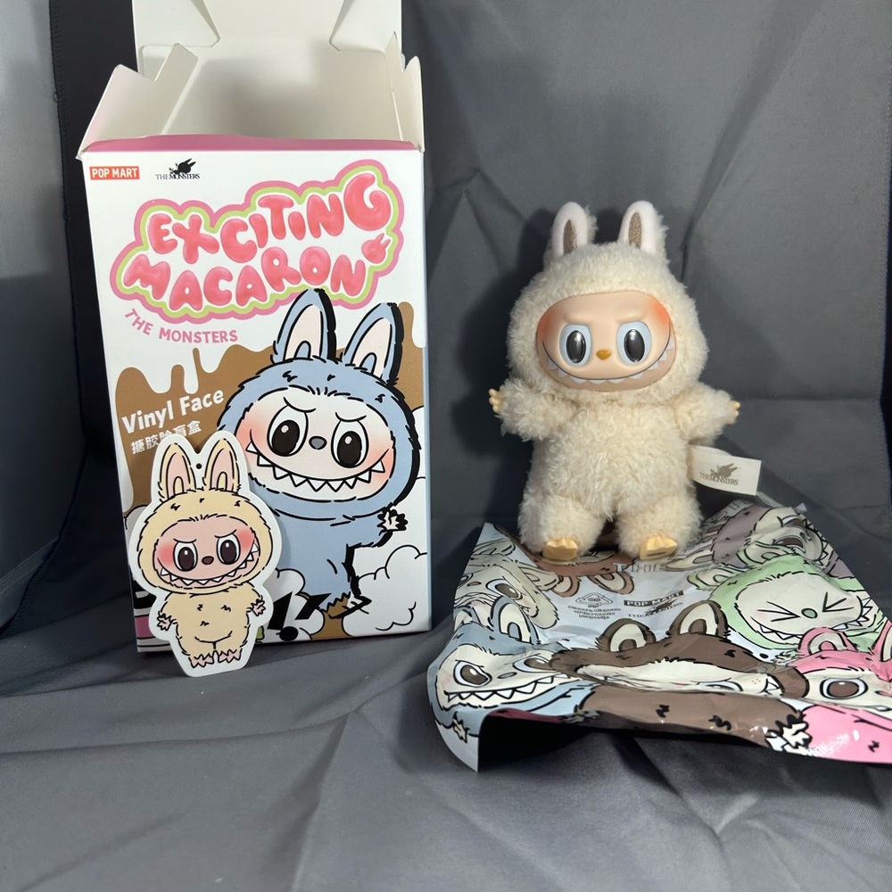 Exciting Macaron Vinyl Face Figure